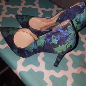 Floral pumps